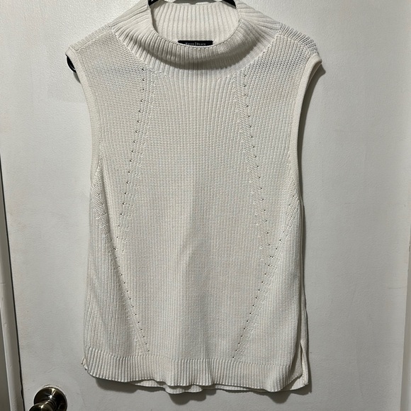 White House Black Market Tops - White House Black Market Sleeveless Knit Top size Large
